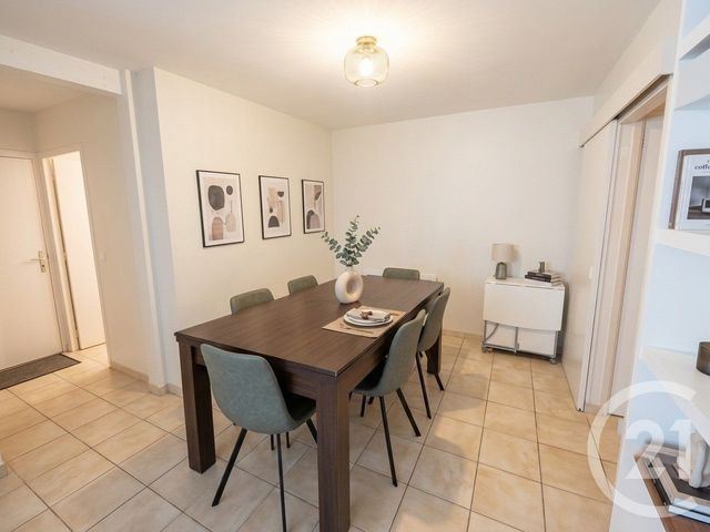 Appartement T2 &agrave; louer - 2 pi&egrave;ces - 65,65 m2 - Blain - 44 - PAYS-DE-LOIRE