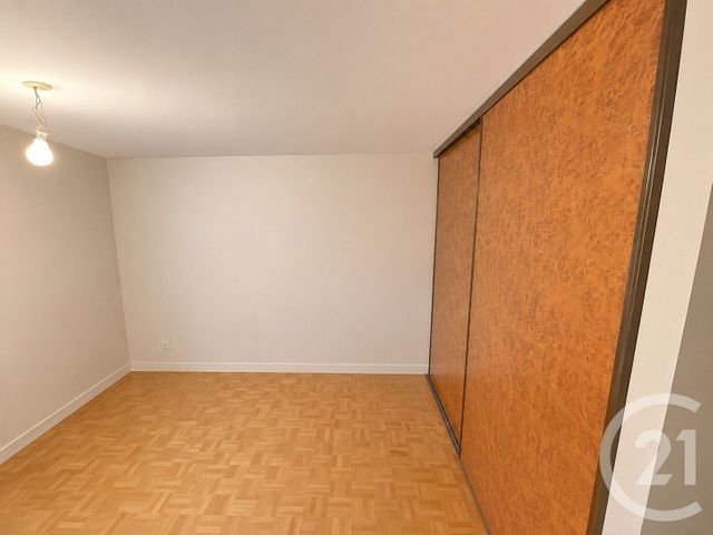 Appartement T2 &agrave; louer - 2 pi&egrave;ces - 65,65 m2 - Blain - 44 - PAYS-DE-LOIRE