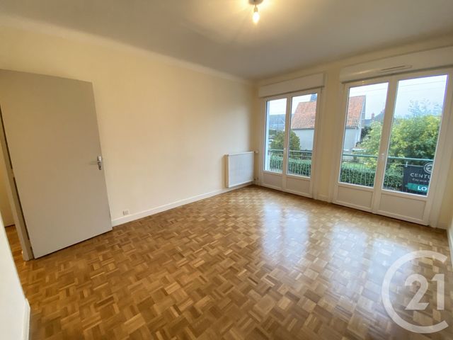 Appartement T5 &agrave; louer - 6 pi&egrave;ces - 120,45 m2 - Plesse - 44 - PAYS-DE-LOIRE
