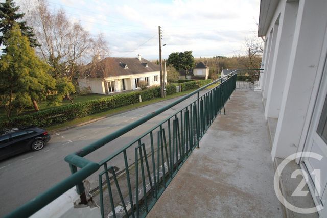 Appartement T5 &agrave; louer - 6 pi&egrave;ces - 120,45 m2 - Plesse - 44 - PAYS-DE-LOIRE