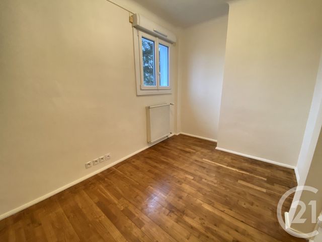 Appartement T5 &agrave; louer - 6 pi&egrave;ces - 120,45 m2 - Plesse - 44 - PAYS-DE-LOIRE