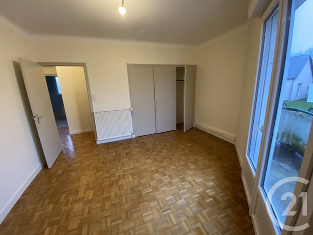 Appartement T5 &agrave; louer - 6 pi&egrave;ces - 120,45 m2 - Plesse - 44 - PAYS-DE-LOIRE
