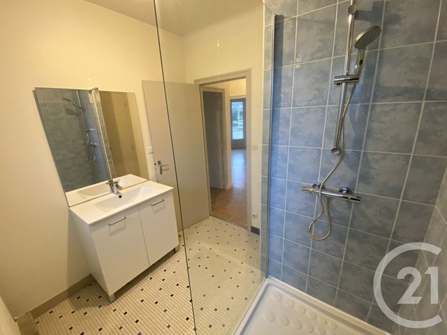 Appartement T5 &agrave; louer - 6 pi&egrave;ces - 120,45 m2 - Plesse - 44 - PAYS-DE-LOIRE
