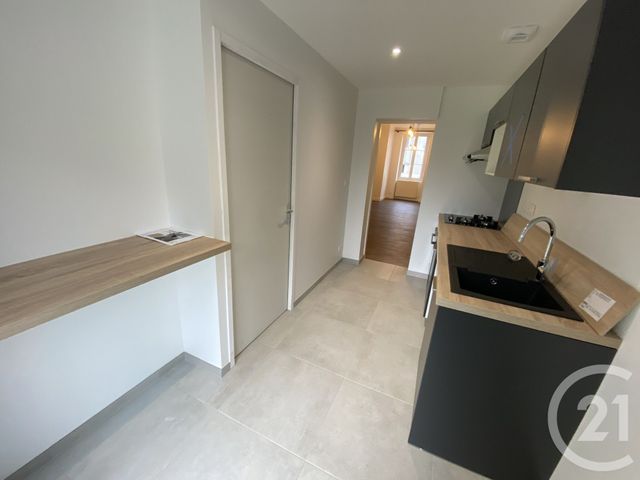 Appartement T3 &agrave; louer - 3 pi&egrave;ces - 81 m2 - Blain - 44 - PAYS-DE-LOIRE