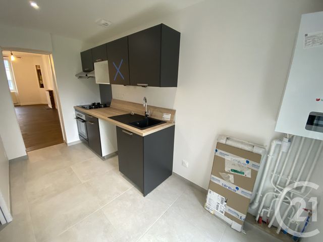 Appartement T3 &agrave; louer - 3 pi&egrave;ces - 81 m2 - Blain - 44 - PAYS-DE-LOIRE
