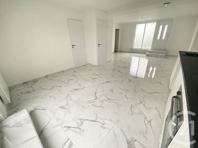 Maison &agrave; louer - 3 pi&egrave;ces - 72,66 m2 - Le Gavre - 44 - PAYS-DE-LOIRE