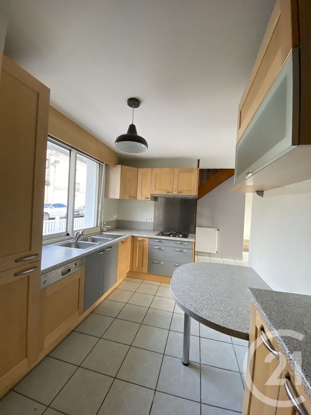 Maison &agrave; louer - 5 pi&egrave;ces - 115,20 m2 - Blain - 44 - PAYS-DE-LOIRE