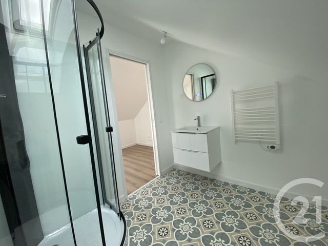 Maison &agrave; louer - 5 pi&egrave;ces - 87,95 m2 - Blain - 44 - PAYS-DE-LOIRE