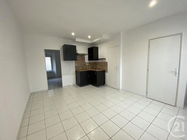 Appartement T2 &agrave; louer - 2 pi&egrave;ces - 31,80 m2 - Nozay - 44 - PAYS-DE-LOIRE