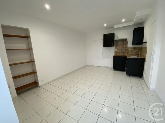 Appartement T2 &agrave; louer - 2 pi&egrave;ces - 31,80 m2 - Nozay - 44 - PAYS-DE-LOIRE