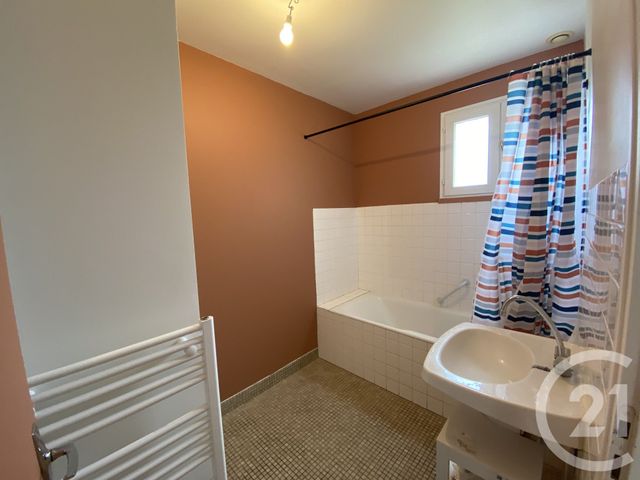 Maison &agrave; louer - 4 pi&egrave;ces - 64,76 m2 - Plesse - 44 - PAYS-DE-LOIRE
