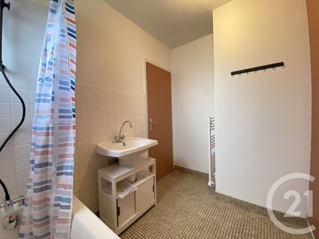 Maison &agrave; louer - 4 pi&egrave;ces - 64,76 m2 - Plesse - 44 - PAYS-DE-LOIRE