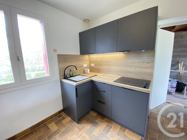Maison &agrave; louer - 4 pi&egrave;ces - 64,76 m2 - Plesse - 44 - PAYS-DE-LOIRE