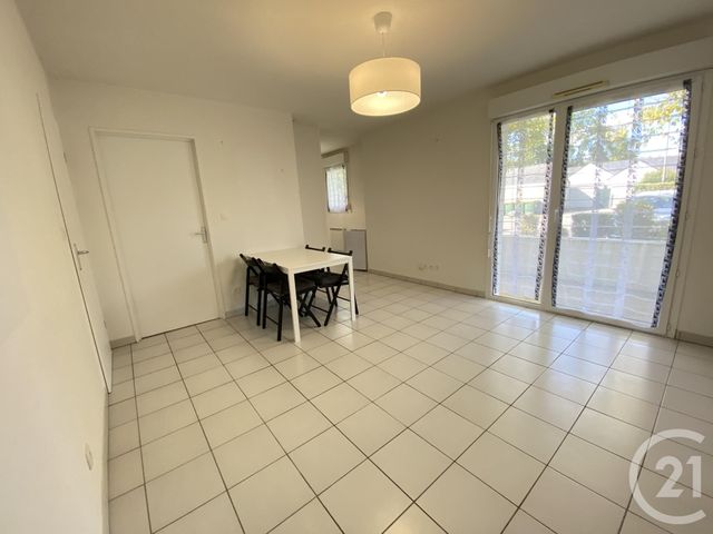 Appartement T3 &agrave; louer - 3 pi&egrave;ces - 51,40 m2 - Blain - 44 - PAYS-DE-LOIRE