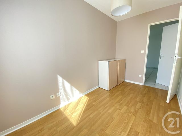 Appartement T3 &agrave; louer - 3 pi&egrave;ces - 51,40 m2 - Blain - 44 - PAYS-DE-LOIRE