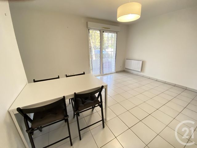 Appartement T3 &agrave; louer - 3 pi&egrave;ces - 51,40 m2 - Blain - 44 - PAYS-DE-LOIRE