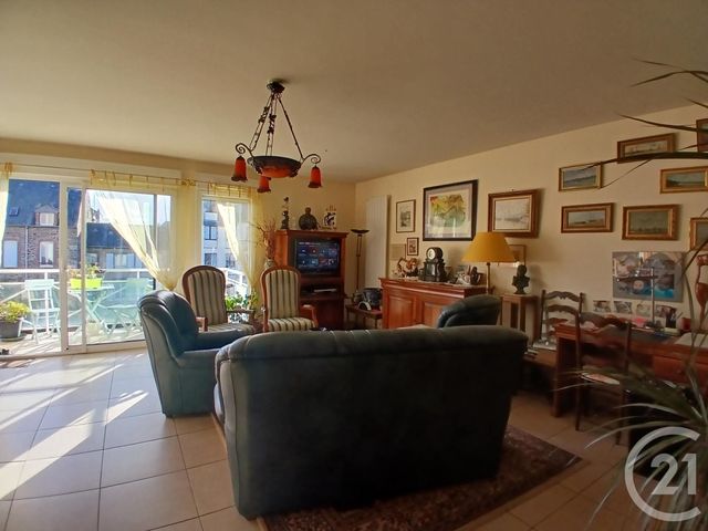 Appartement F5 à vendre - 4 pièces - 98,01 m2 - Granville - 50 - BASSE-NORMANDIE