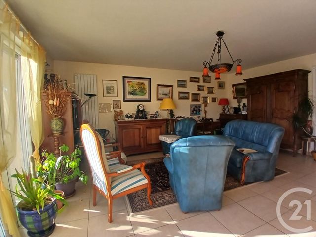 Appartement F5 à vendre - 4 pièces - 98,01 m2 - Granville - 50 - BASSE-NORMANDIE