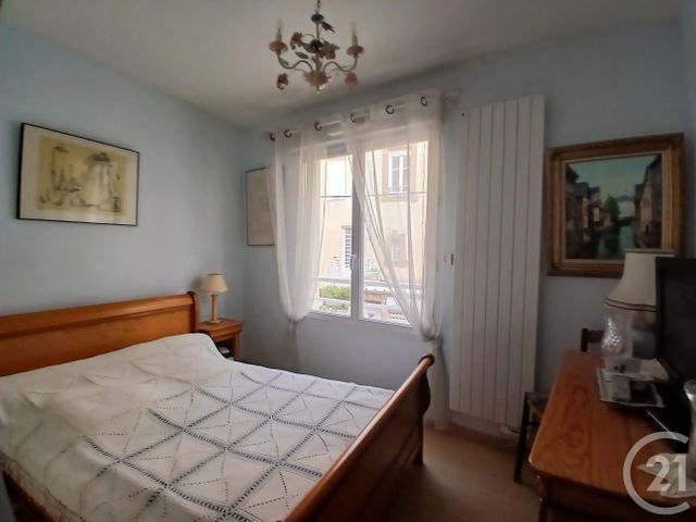 Appartement F5 à vendre - 4 pièces - 98,01 m2 - Granville - 50 - BASSE-NORMANDIE