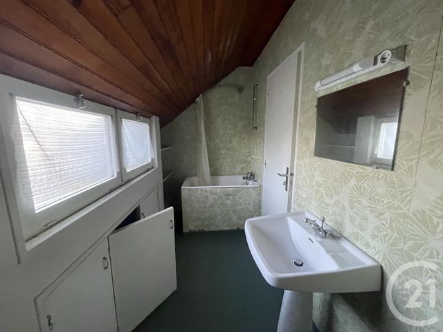 Maison à vendre - 6 pièces - 165 m2 - Jullouville - 50 - BASSE-NORMANDIE