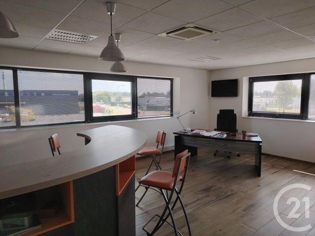 Local commercial à louer - 135.0 m2 - 50 - Manche