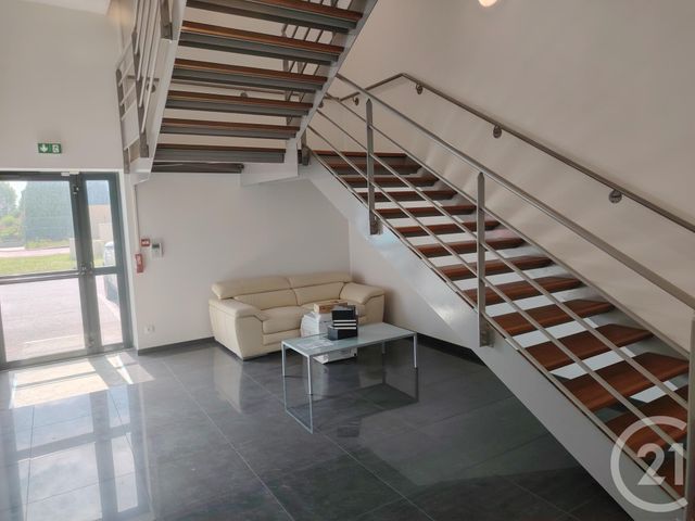 Local commercial à louer - 135.0 m2 - 50 - Manche