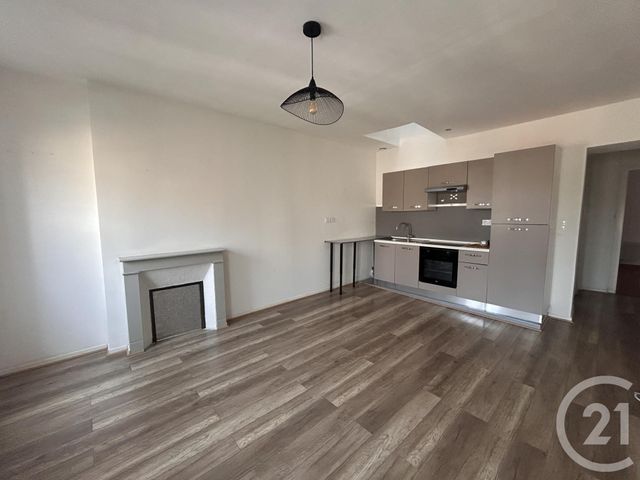 Appartement F2 &agrave; louer - 2 pi&egrave;ces - 45 m2 - Granville - 50 - BASSE-NORMANDIE