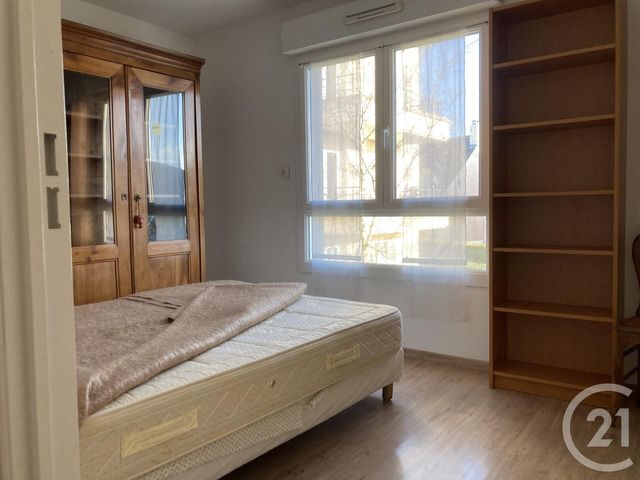 Appartement &agrave; louer - 3 pi&egrave;ces - 68,70 m2 - Granville - 50 - BASSE-NORMANDIE