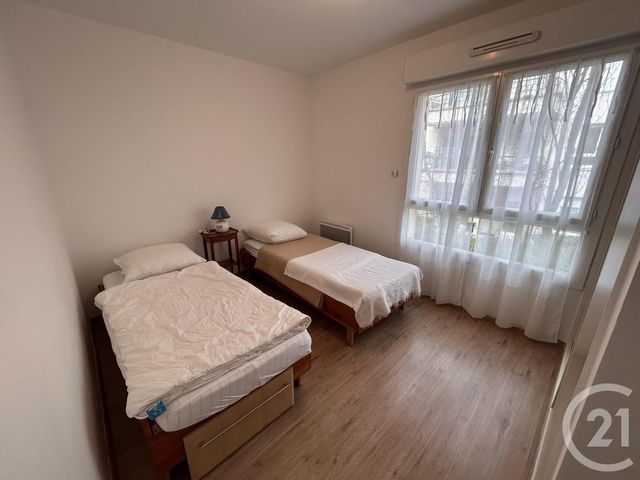 Appartement &agrave; louer - 3 pi&egrave;ces - 68,70 m2 - Granville - 50 - BASSE-NORMANDIE