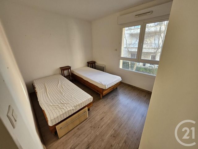 Appartement &agrave; louer - 3 pi&egrave;ces - 68,70 m2 - Granville - 50 - BASSE-NORMANDIE