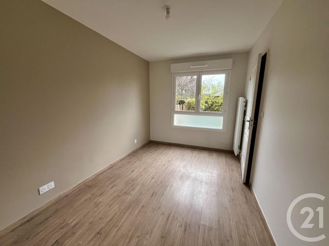 Appartement F4 &agrave; louer - 5 pi&egrave;ces - 85,67 m2 - Granville - 50 - BASSE-NORMANDIE