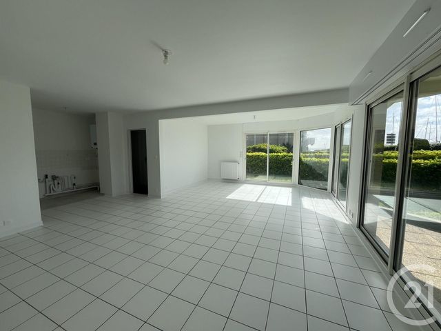 Appartement F2 &agrave; louer - 2 pi&egrave;ces - 70 m2 - Granville - 50 - BASSE-NORMANDIE