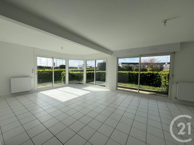 Appartement F2 &agrave; louer - 2 pi&egrave;ces - 70 m2 - Granville - 50 - BASSE-NORMANDIE