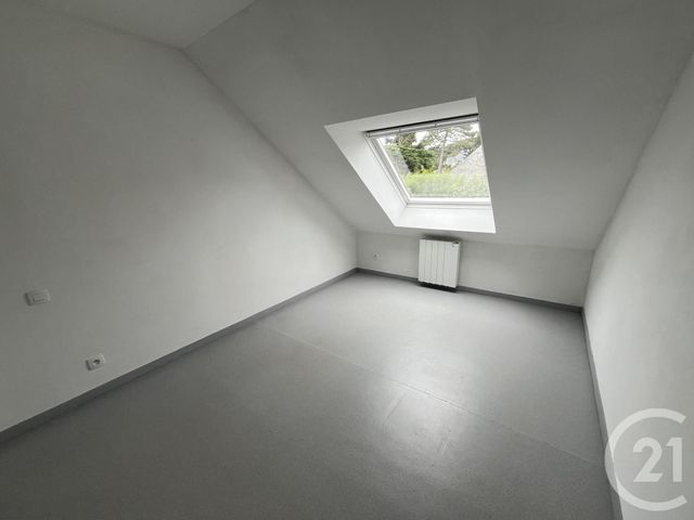 Maison &agrave; louer - 4 pi&egrave;ces - 75,36 m2 - Jullouville - 50 - BASSE-NORMANDIE