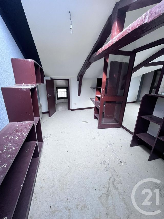 Appartement T3 à vendre - 5 pièces - 61,13 m2 - Aurillac - 15 - AUVERGNE