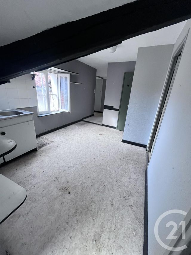 Appartement T3 à vendre - 5 pièces - 61,13 m2 - Aurillac - 15 - AUVERGNE