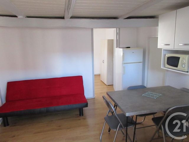 Appartement T2 à louer - 2 pièces - 31 m2 - Aurillac - 15 - AUVERGNE