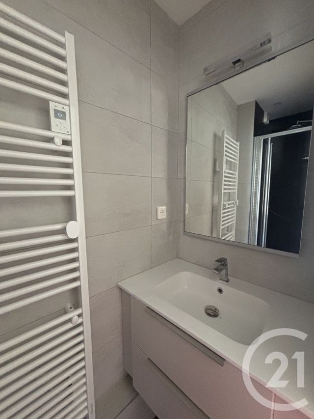 Appartement Studio &agrave; louer - 1 pi&egrave;ce - 19 m2 - Aurillac - 15 - AUVERGNE