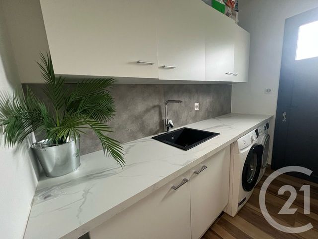 Maison &agrave; vendre - 8 pi&egrave;ces - 170 m2 - Arpajon Sur Cere - 15 - AUVERGNE