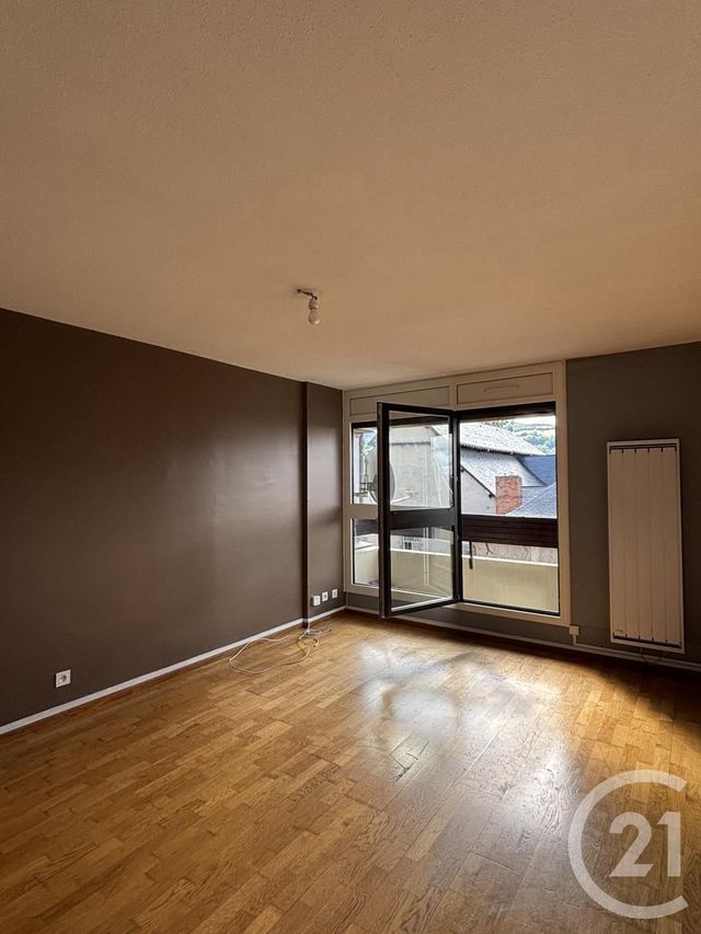 Appartement T4 à louer - 4 pièces - 71,37 m2 - Aurillac - 15 - AUVERGNE