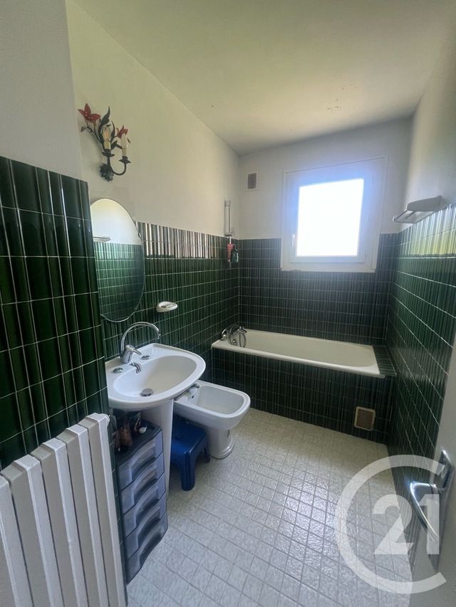 Maison &agrave; vendre - 5 pi&egrave;ces - 108 m2 - Vic Sur Cere - 15 - AUVERGNE