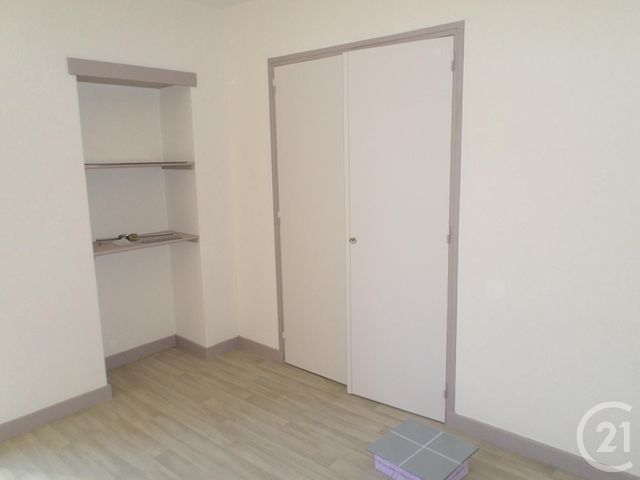 Appartement T3 à louer - 3 pièces - 71 m2 - Aurillac - 15 - AUVERGNE