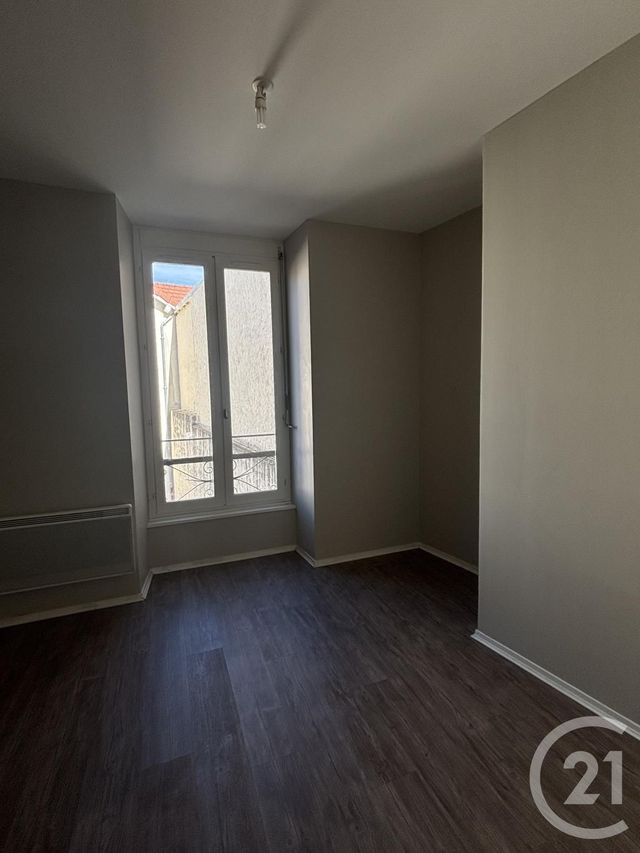 Appartement T2 à louer - 2 pièces - 48 m2 - Aurillac - 15 - AUVERGNE