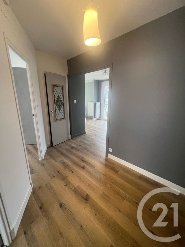 Appartement F5 à vendre - 6 pièces - 94 m2 - Aurillac - 15 - AUVERGNE