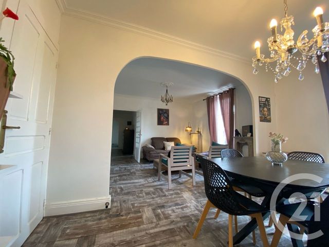 Appartement F8 à vendre - 8 pièces - 132 m2 - Aurillac - 15 - AUVERGNE