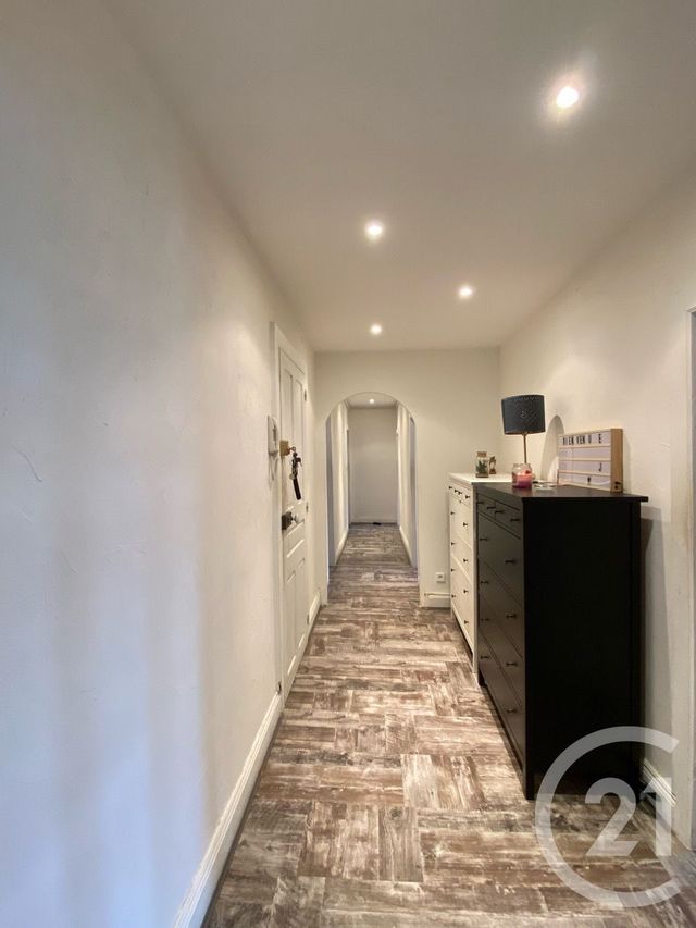 Appartement F8 à vendre - 8 pièces - 132 m2 - Aurillac - 15 - AUVERGNE