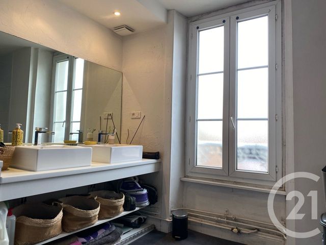 Appartement F8 à vendre - 8 pièces - 132 m2 - Aurillac - 15 - AUVERGNE