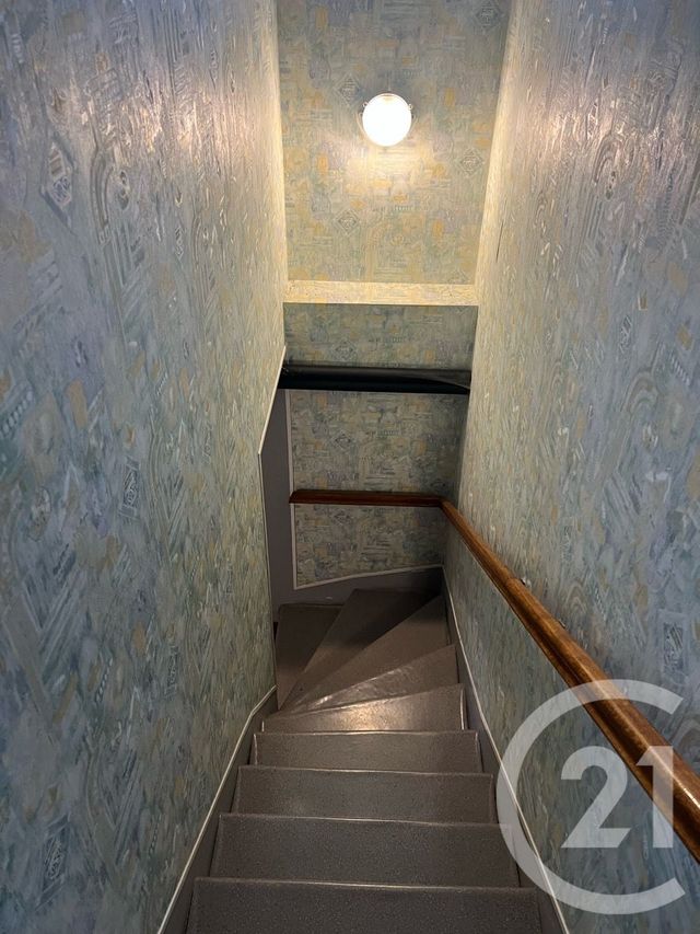 Maison &agrave; vendre - 8 pi&egrave;ces - 126,98 m2 - Arpajon Sur Cere - 15 - AUVERGNE