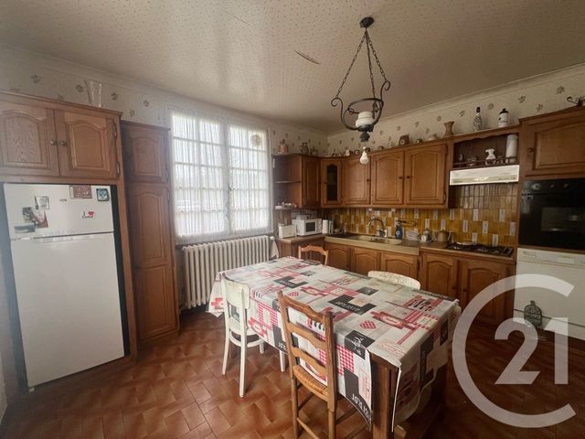 Maison &agrave; vendre - 8 pi&egrave;ces - 126,98 m2 - Arpajon Sur Cere - 15 - AUVERGNE