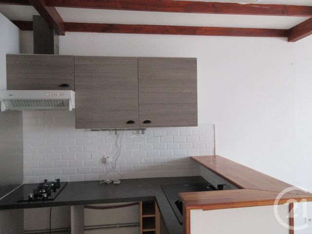 Appartement T1 à louer - 2 pièces - 38 m2 - Aurillac - 15 - AUVERGNE